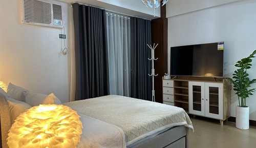 Comfort Condo, City View