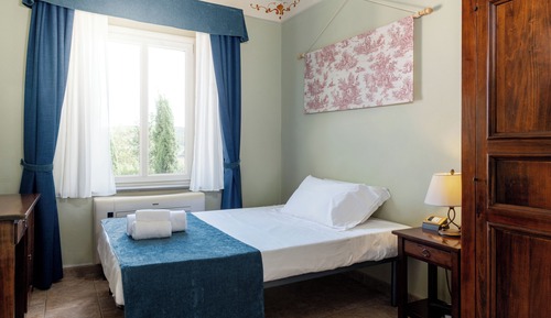 Basic Double Room Single Use, Garden View