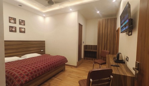 Basic Double Room