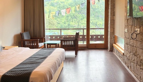Deluxe Double or Twin Room