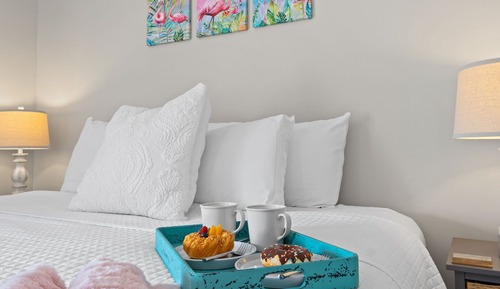 Family Townhome, Pool View