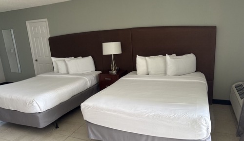 Deluxe Two Queen Beds