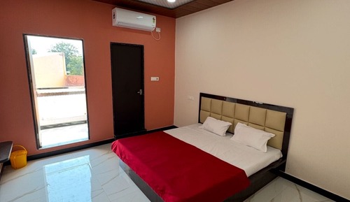 Deluxe Double Room, Balcony, Garden View