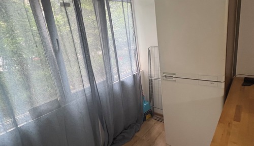 Basic Studio, Garden View