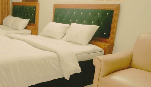 Superior Triple Room, Balcony, City View