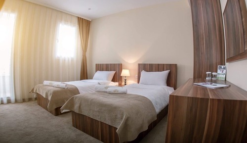 Standard Twin Room, Balcony, City View
