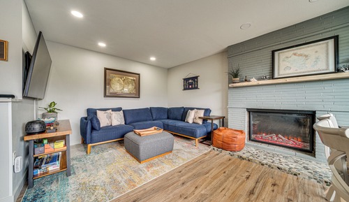 Apartment (2 Bedrooms)