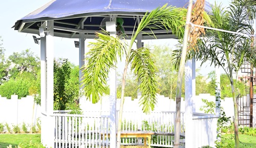 Deluxe Double Room, Garden View