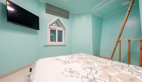 Basic Room, 1 Bedroom (Mint (Windmill Building))