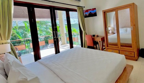 Deluxe Suite, Balcony