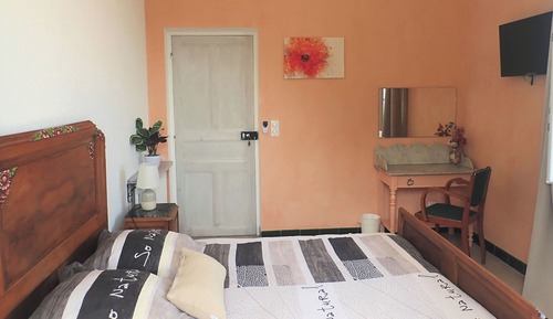 Double room, sea view, bathroom outside the room