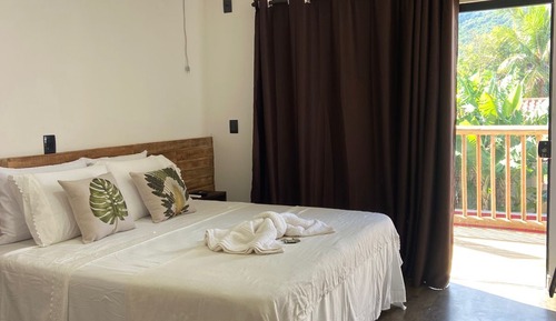 Deluxe Double Room, Lanai, Garden View