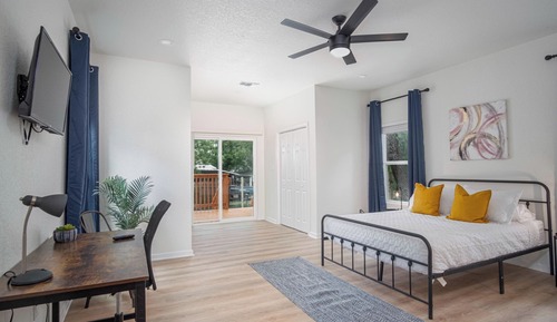 House (4 Bedrooms)