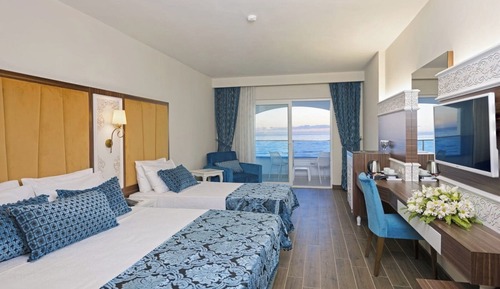 Classic Room, Partial Sea View
