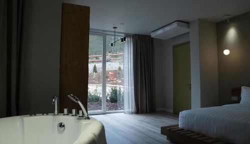 Deluxe Double Room, Garden View