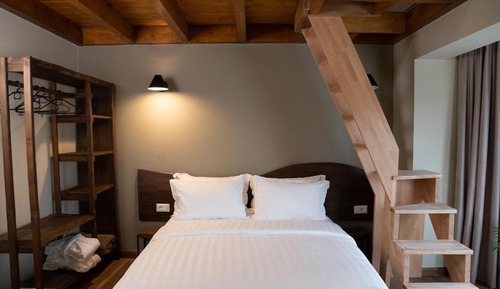 Superior Duplex, Garden View