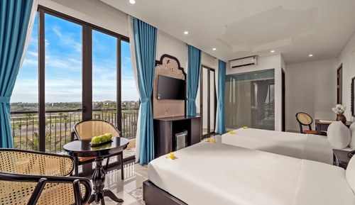 Luxury Single Room, Balcony, Pool View