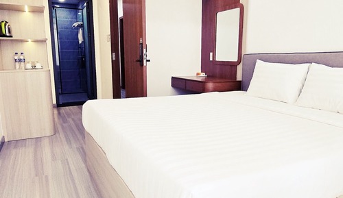 Luxury Double Room, Balcony, City View