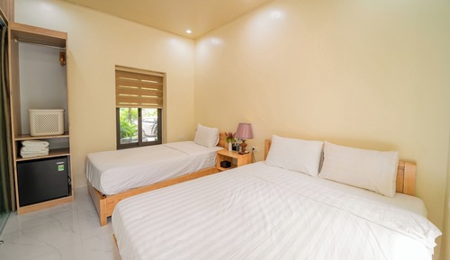 Standard Triple Room, Non Smoking, Pool View