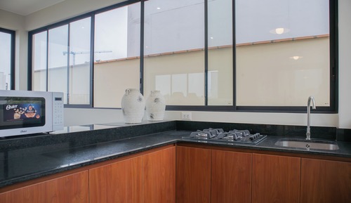 Apartment (606)