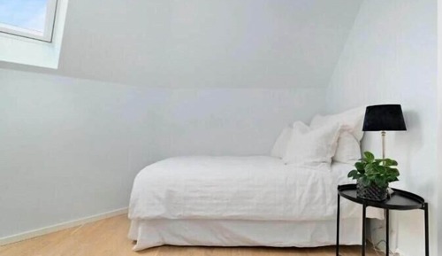 Apartment, 2 Bedrooms, Balcony, Mountain View