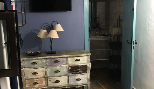 Basic Double Room, Private Bathroom, Courtyard View (habitacion rustica)