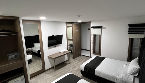 Deluxe Triple Room, City View
