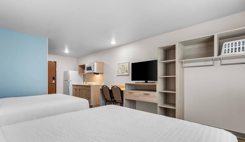 Standard Room, 2 Queen Beds, Non Smoking