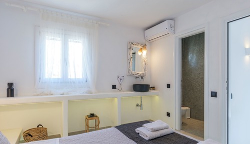 Premium Suite, Housekeeping