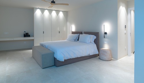 Grand Triple Room