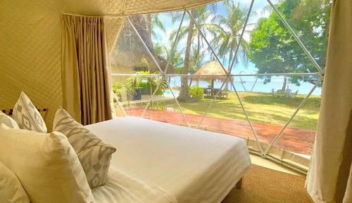 Exclusive House, Sea View, Beachfront