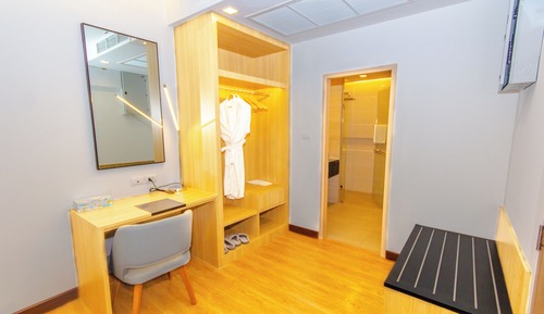 Grand Suite, Balcony, City View