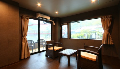 Family Room, Non Smoking, River View