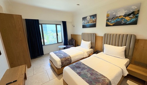 Standard Double or Twin Room, City View