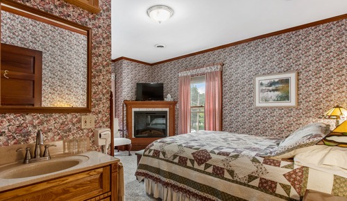 Deluxe Room, City View