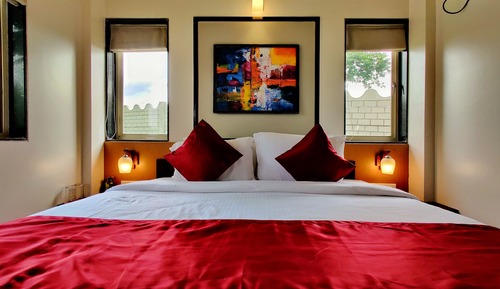 Royal Room
