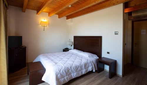 Camera Matrimoniale/doppia con letti singoli