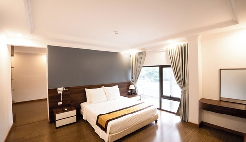 Premier Room, 1 Queen Bed, City View
