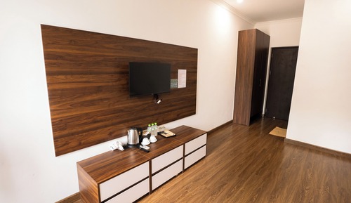Deluxe Triple Room, City View