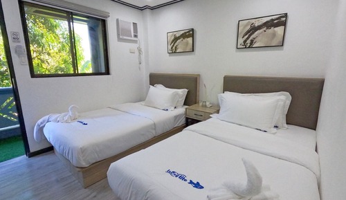 Standard Twin Room