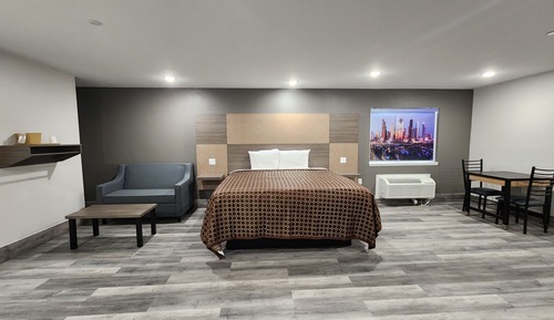 Deluxe Room, 1 King Bed, Non Smoking, Kitchenette