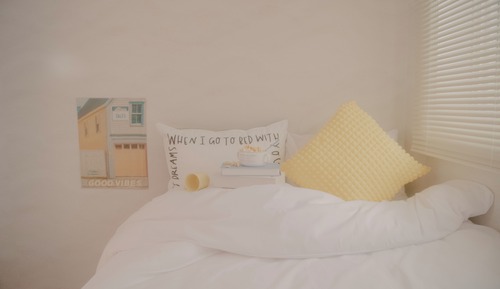Triple Room ((non-Korean nationals only)