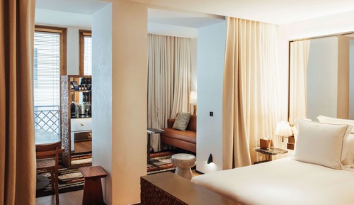Suite, 1 Double Bed, Air conditioning (Winter Garden)