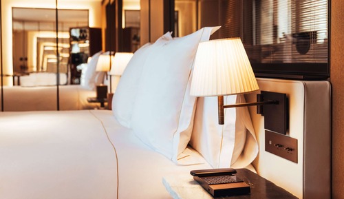 Deluxe Room, 1 King Bed, Air conditioning