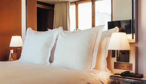 Room, 1 Queen Bed, Air conditioning (Sax Queen)