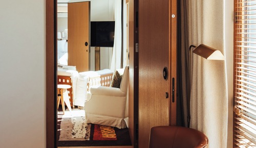 Signature Suite, 2 Bedrooms, Air conditioning