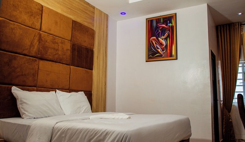 Basic Single Room, City View