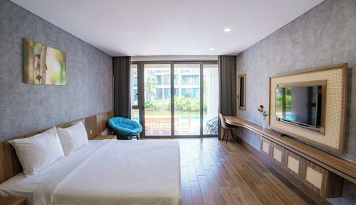 Apartment, 1 Bedroom, Pool View