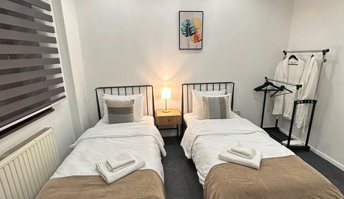 Basic Twin Room