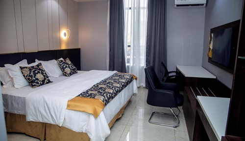 Standard Room, 1 King Bed, Non Smoking, City View